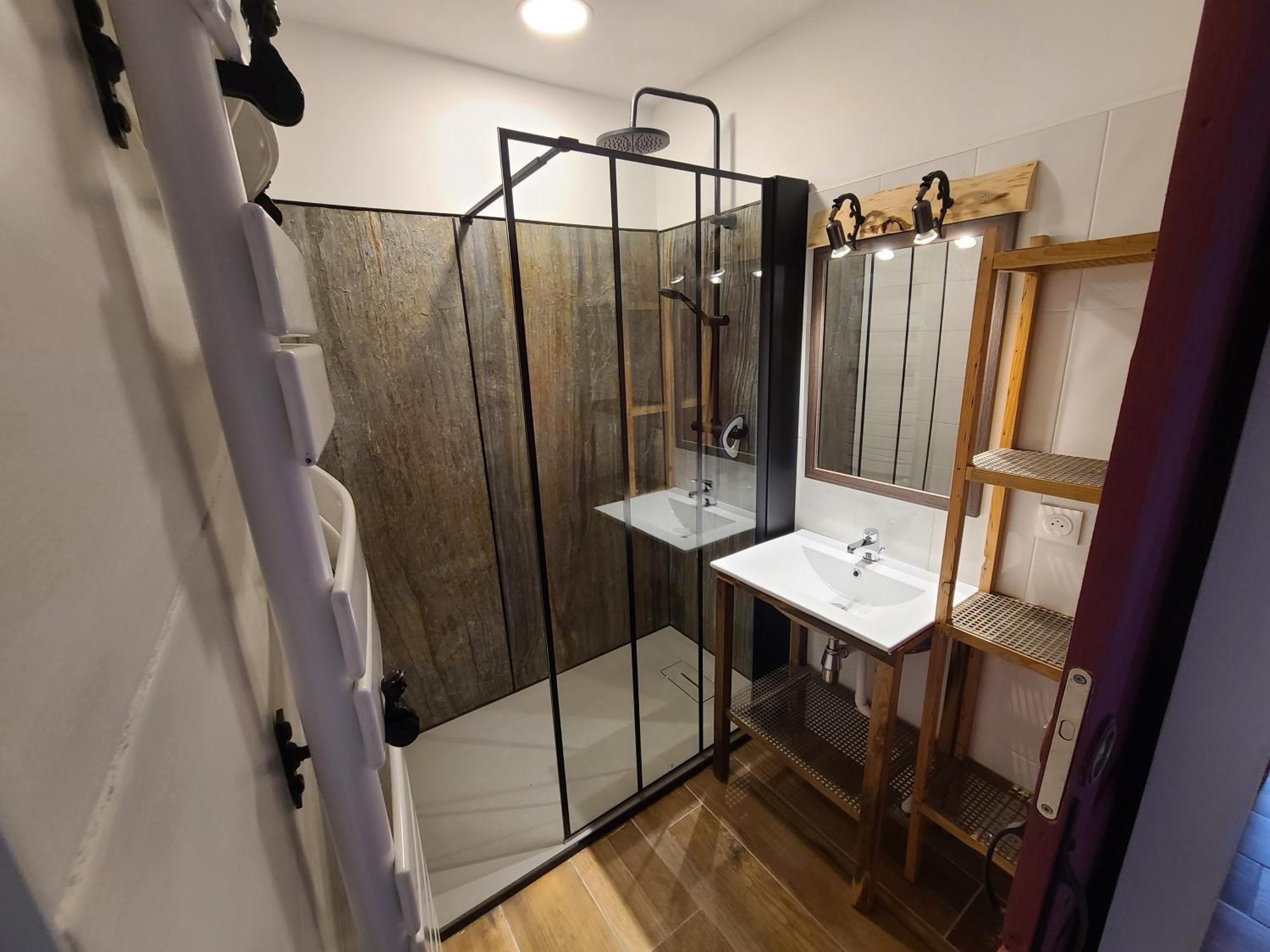 Gites La Boletiere Saint-Étienne-du-Valdonnez Room photo